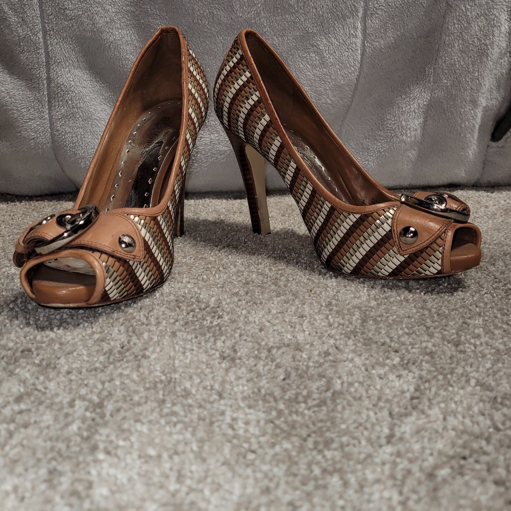 BCBGgirls Tan, white brown leather  heels